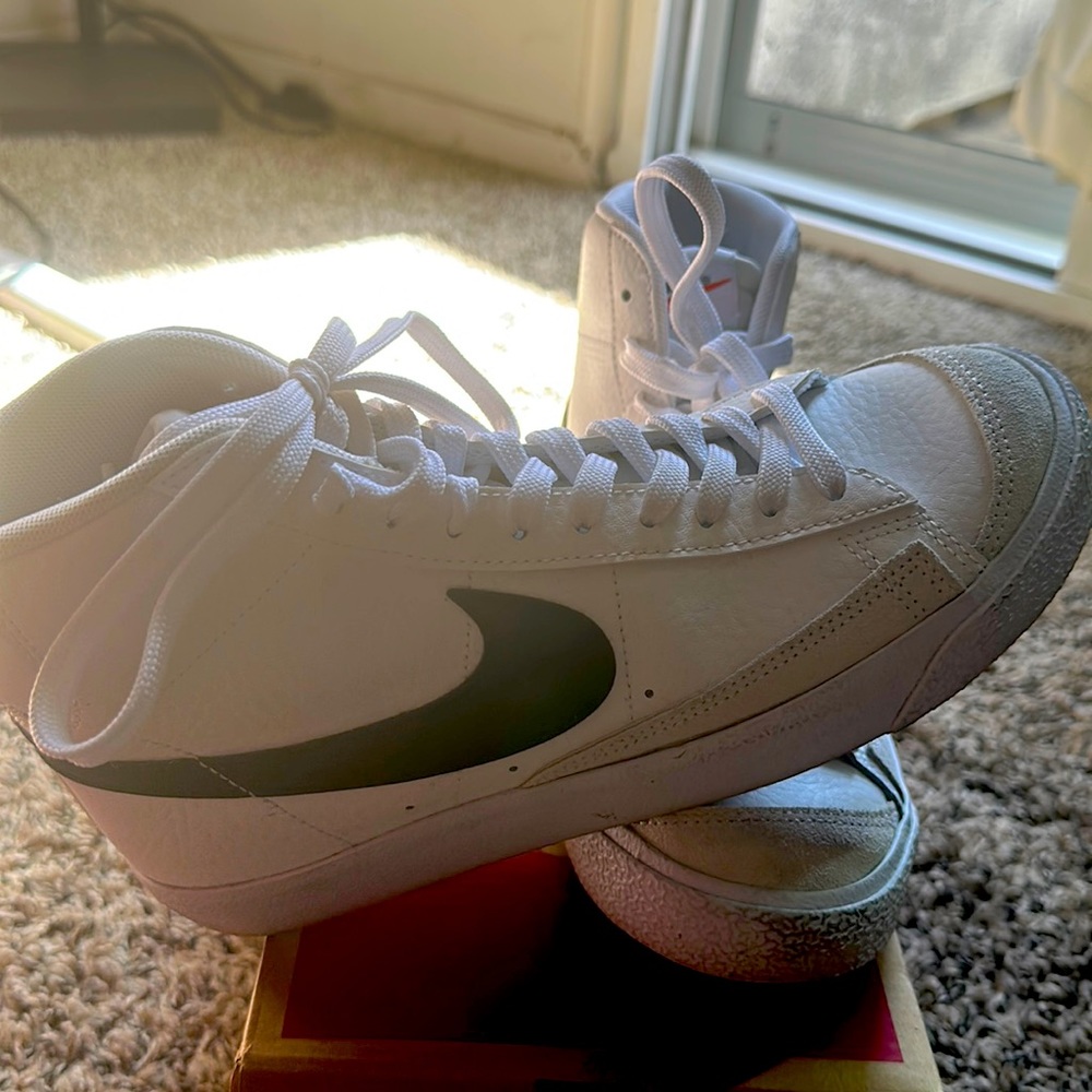 Nike blazer 77